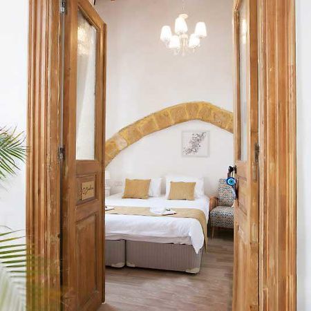 Pedieos Guest House Nikosia Bagian luar foto