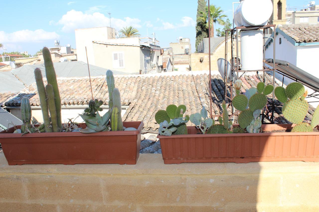 Pedieos Guest House Nikosia Bagian luar foto