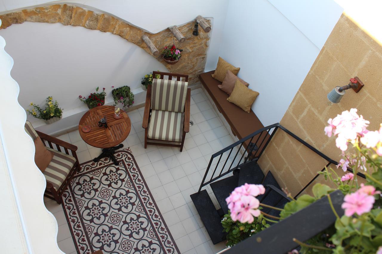 Pedieos Guest House Nikosia Bagian luar foto