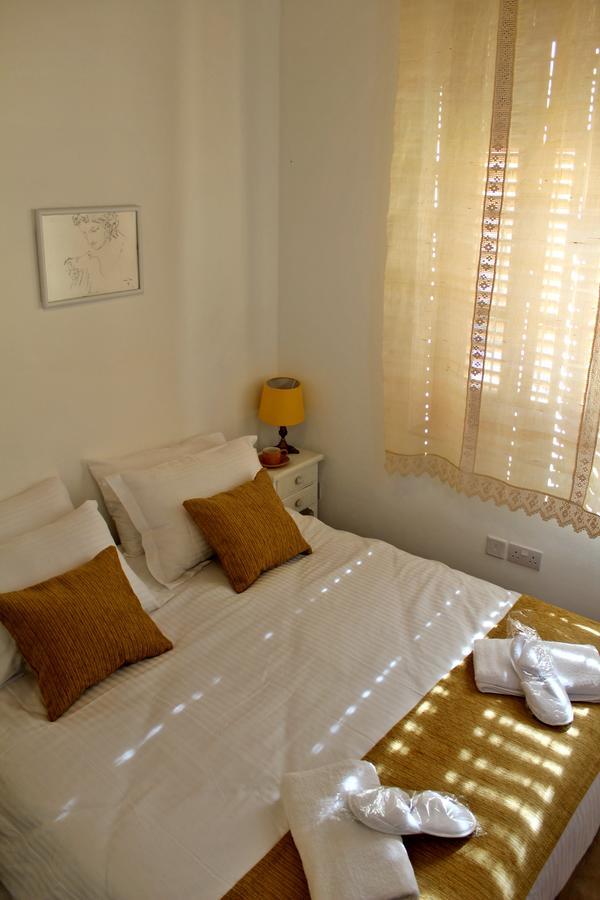 Pedieos Guest House Nikosia Bagian luar foto